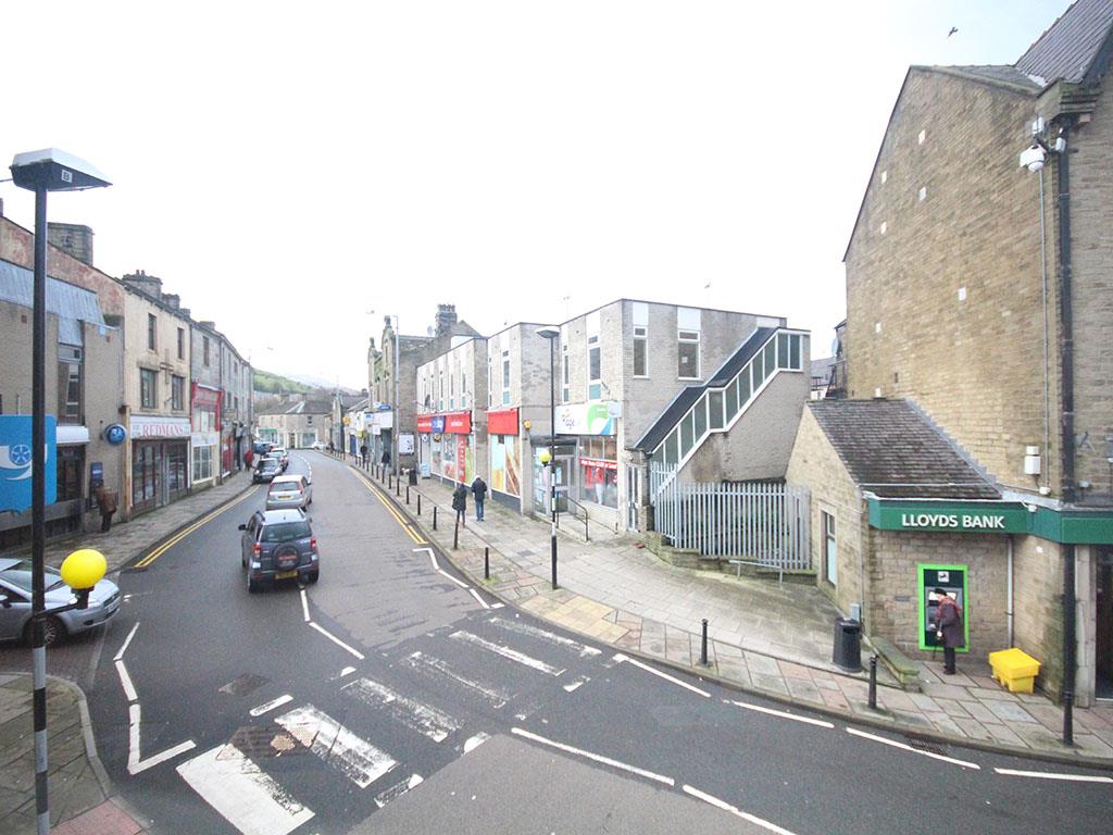 2 bedroom apartment To Let in Barnoldswick - 2016-01-14 10.34.18.jpg